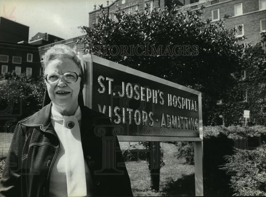 1980 Press Photo Sis Jeanne Gengler, retiring administrator of St Joseph's Hsptl-Historic Images