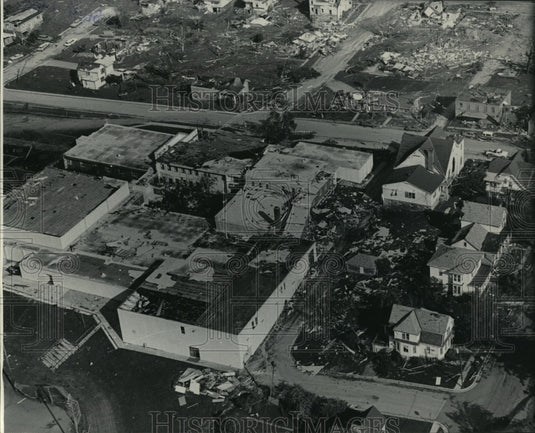 Press Photo Aerial view of tornado damage in Barneyeld, Wisconsin - mja09813-Historic Images