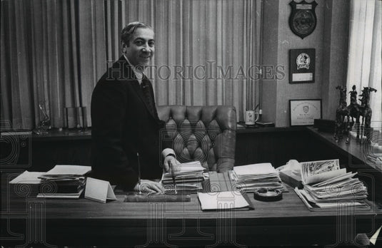 1970 Press Photo PR Man Ben Barkin at his office - mja09847 - Historic Images