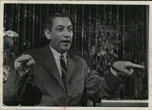1966 Press Photo Wisconsin PR Man Ben Barkin - mja09854 - Historic Images