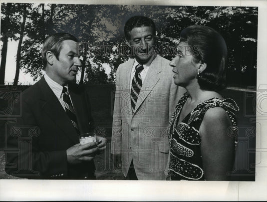 1971 Press Photo Atty Frank Pelisek & Mr & Mrs Ettore Barbatelli - mja09879 - Historic Images