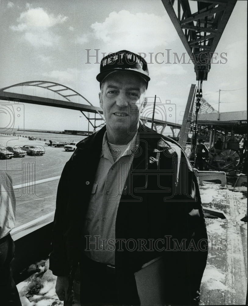 1977 Press Photo Capt. Thomas C. Volkie, captain of the Coast Guard - mja10193 - Historic Images