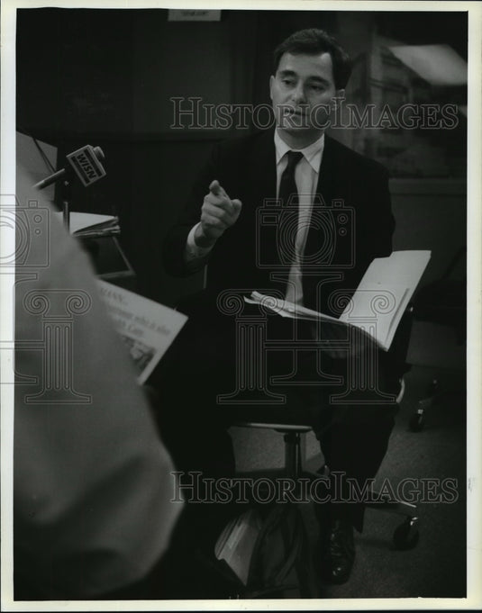 1993 Press Photo Peter Barca shows campaign ads copies to host Tony Perkins-Historic Images