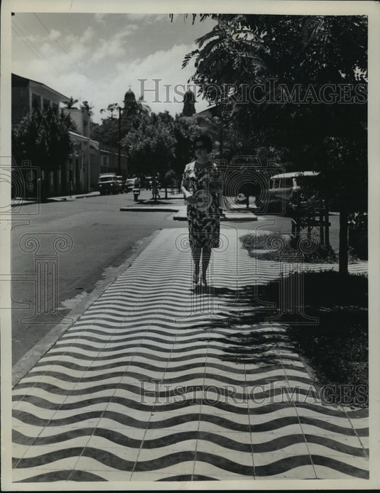 1966 Press Photo Mosaic sidewalk at Copacabana Beach in Rio - mja10349-Historic Images