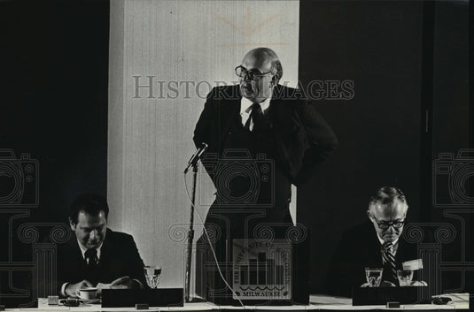 1980 Press Photo Paul Volcker at the Robert L. Manegold Lecture Series luncheon - Historic Images
