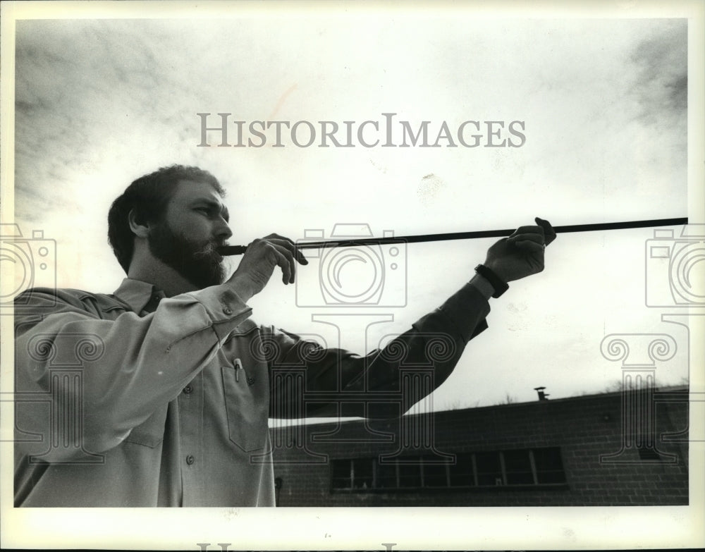 1981 Press Photo Dr. Bruce Beehler, veterinarian at the Milwaukee County Zoo-Historic Images