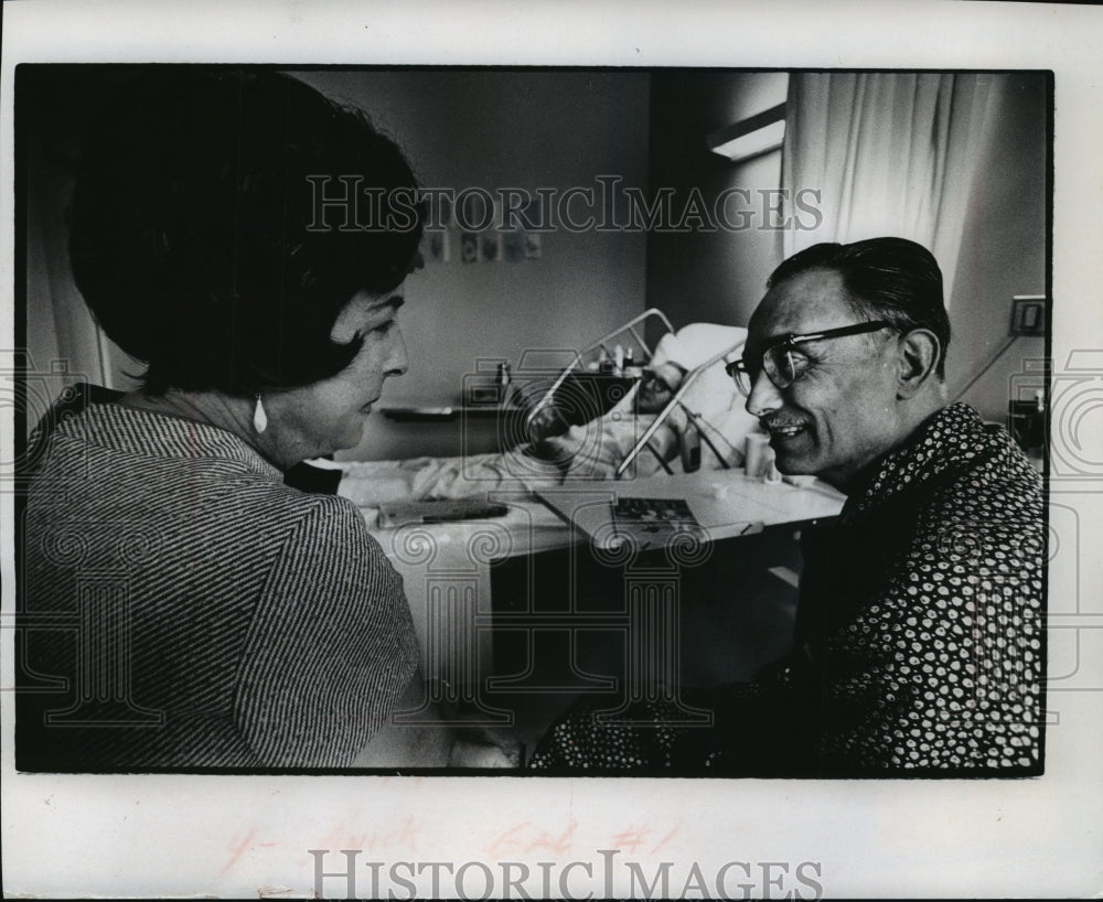 1969 Press Photo Mrs. John Anick pays frequent visits to St. Luke&#39;s hospital - Historic Images