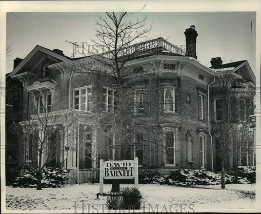 1985 Press Photo The David Barnett Gallery's exterior - mja11495 - Historic Images