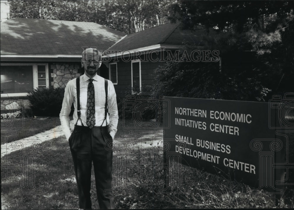 1990 Richard Anderson,director, Northern Economic Initiatives Center-Historic Images