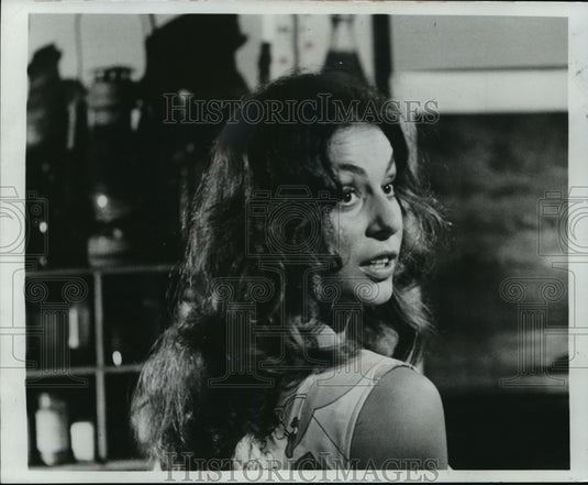 1972 Press Photo Jeannie Berlinin Bone - mja11626-Historic Images