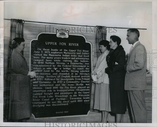 1957 Press Photo Historical marker dedicated Sunday in Riverside park, Berlin-Historic Images
