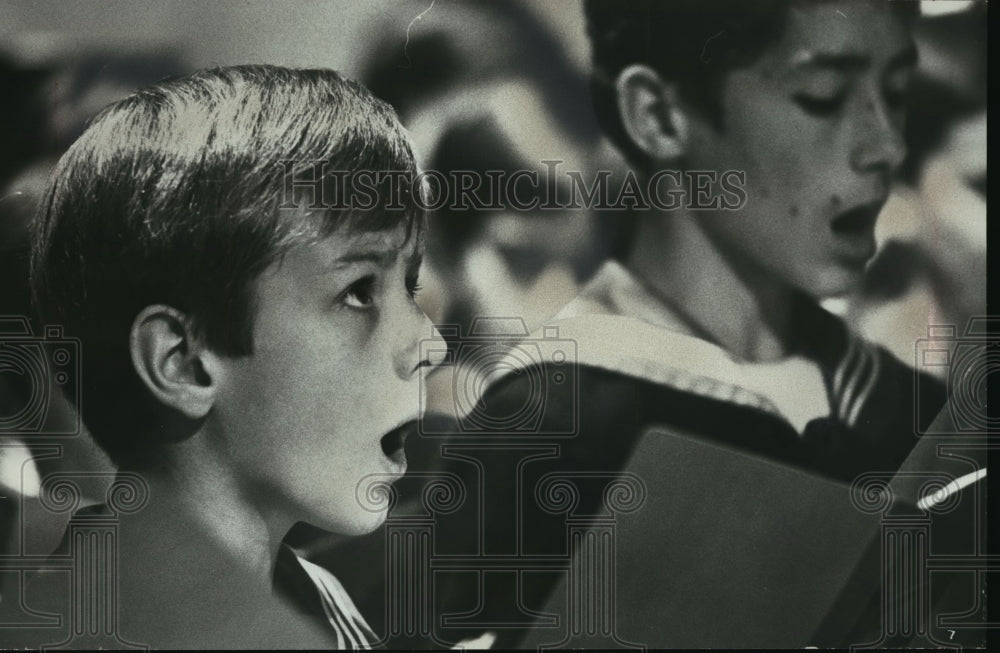 1975 Press Photo The Vienna Choir Boys - mja11769-Historic Images