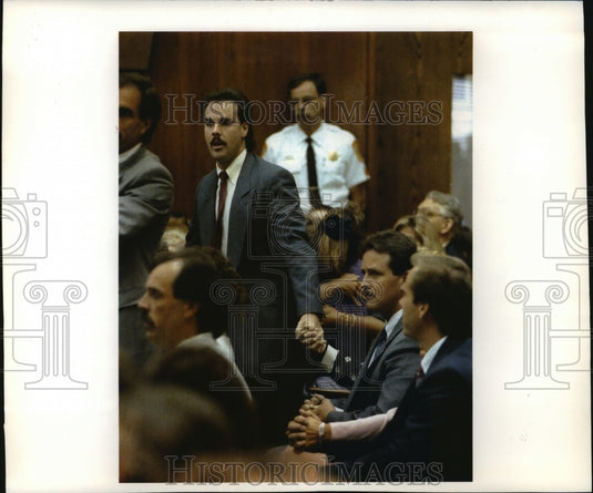 1992 Press Photo Kevin Lynch, one of five brothers of Barbara Anderson - Historic Images