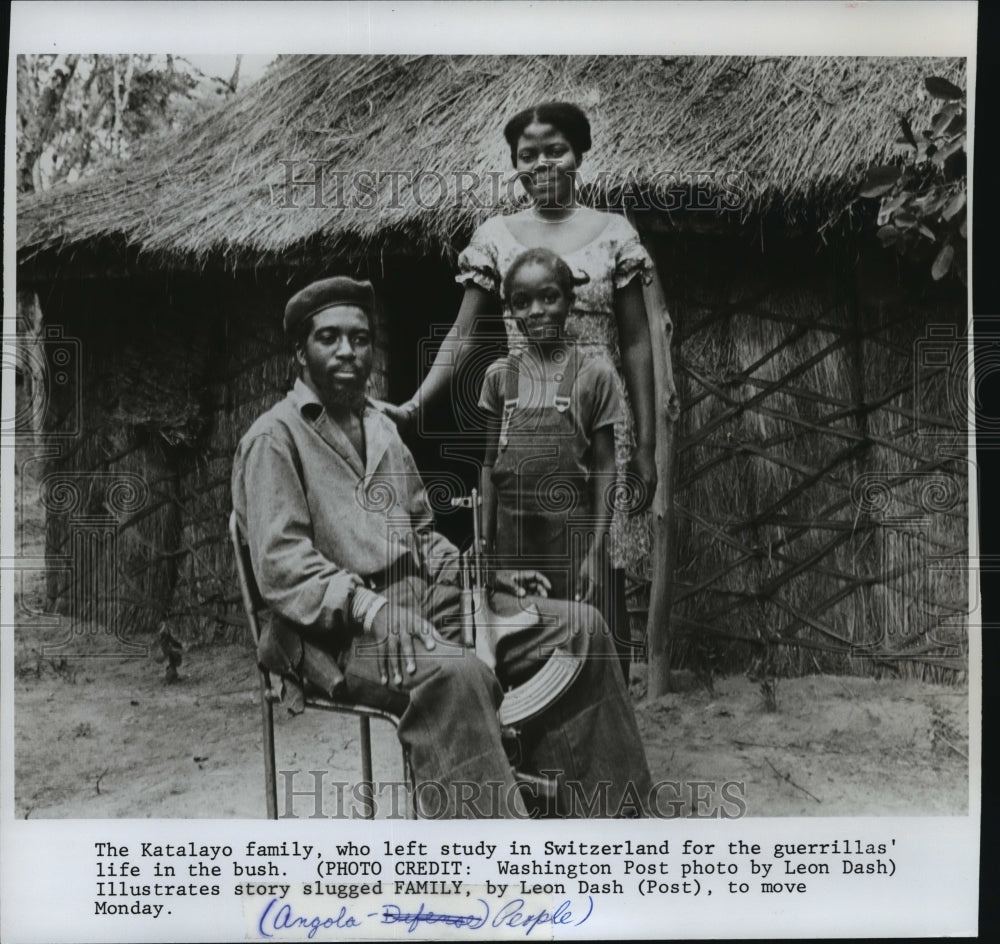 1977 Press Photo The Katalayo family, who left study in Switzerland - mja11955-Historic Images