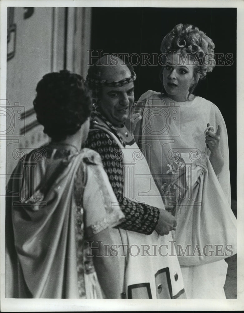 1973 Press Photo Scene from &quot;A Funny Thing Happened on the Way to the Forum&quot; - Historic Images