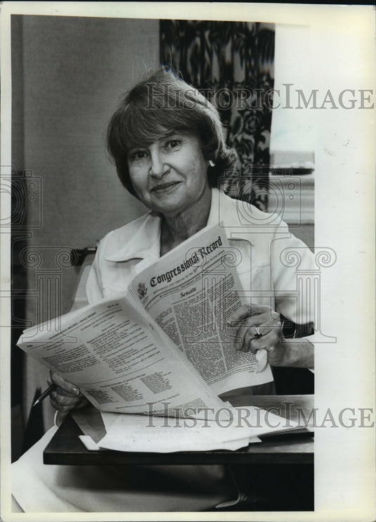 1982 Press Photo Helen Cannen is ending a 42-yr carreer on Capitol Hill - Historic Images