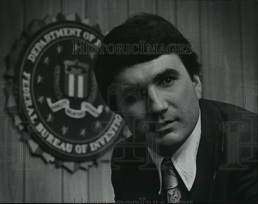 1976 Press Photo FBI Agent Robert Walsh - mja13027 - Historic Images