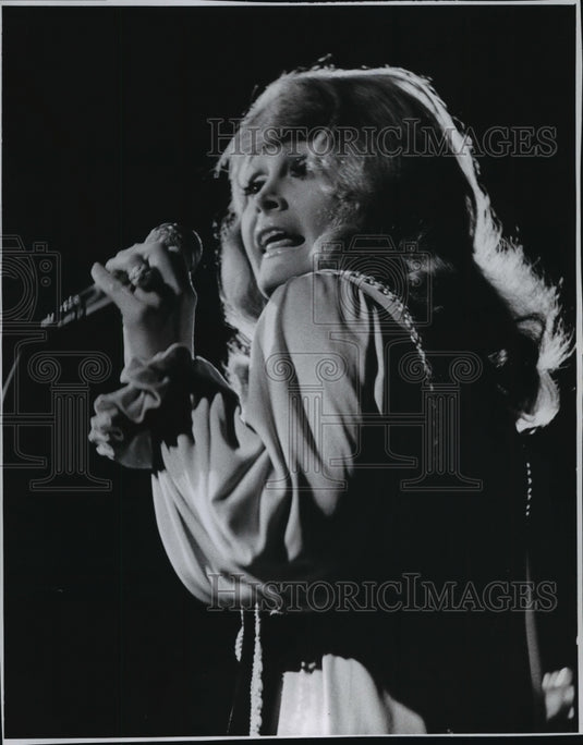 1970 Press Photo Singer Sunni Walton - mja13557-Historic Images