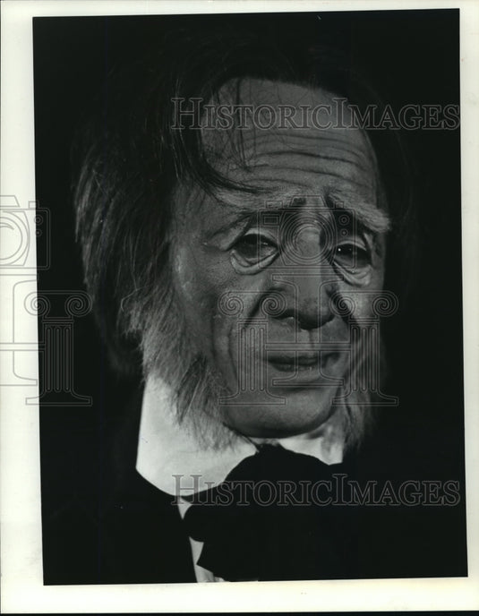 1979 Press Photo Randall Duk Kim in "On the Harmfulness of Smoking Tobacco" - Historic Images