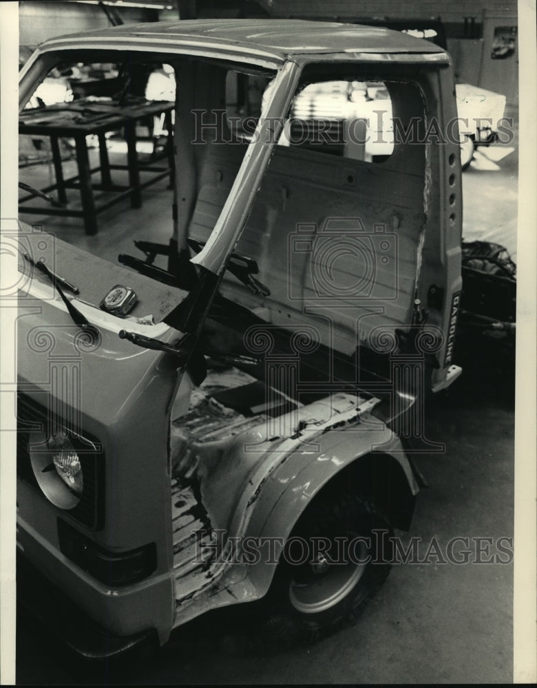 1987 Press Photo A utility cart to be used by Milwaukee County Park - mja13849-Historic Images