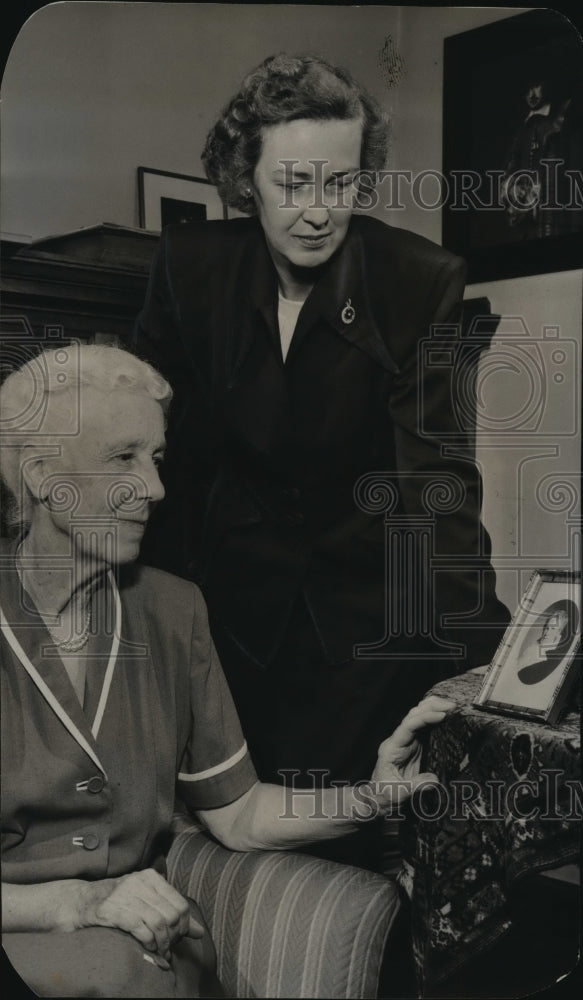 1950 Press Photo Mrs. Henry V. Ogden and Mrs. Laflin C. Jones - mja14039 - Historic Images