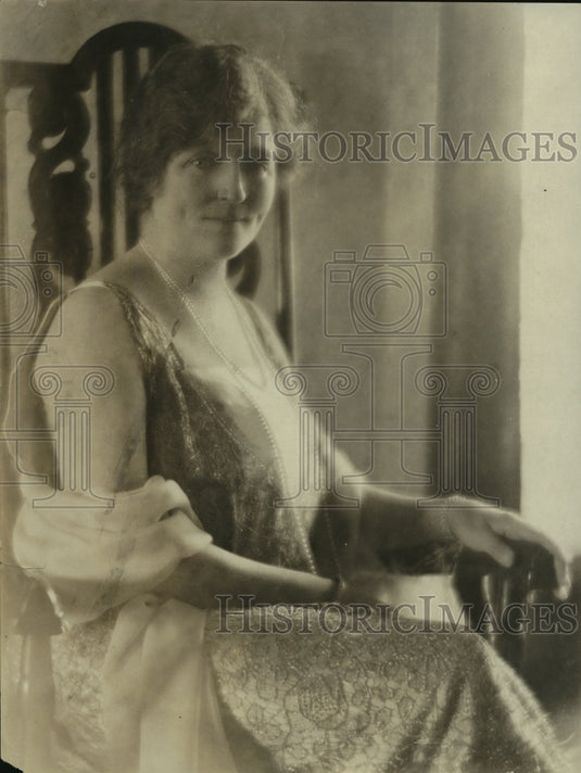 Press Photo Mrs Walter J Kohler of Kohler, President ow Woman's Club, Sheboygan-Historic Images