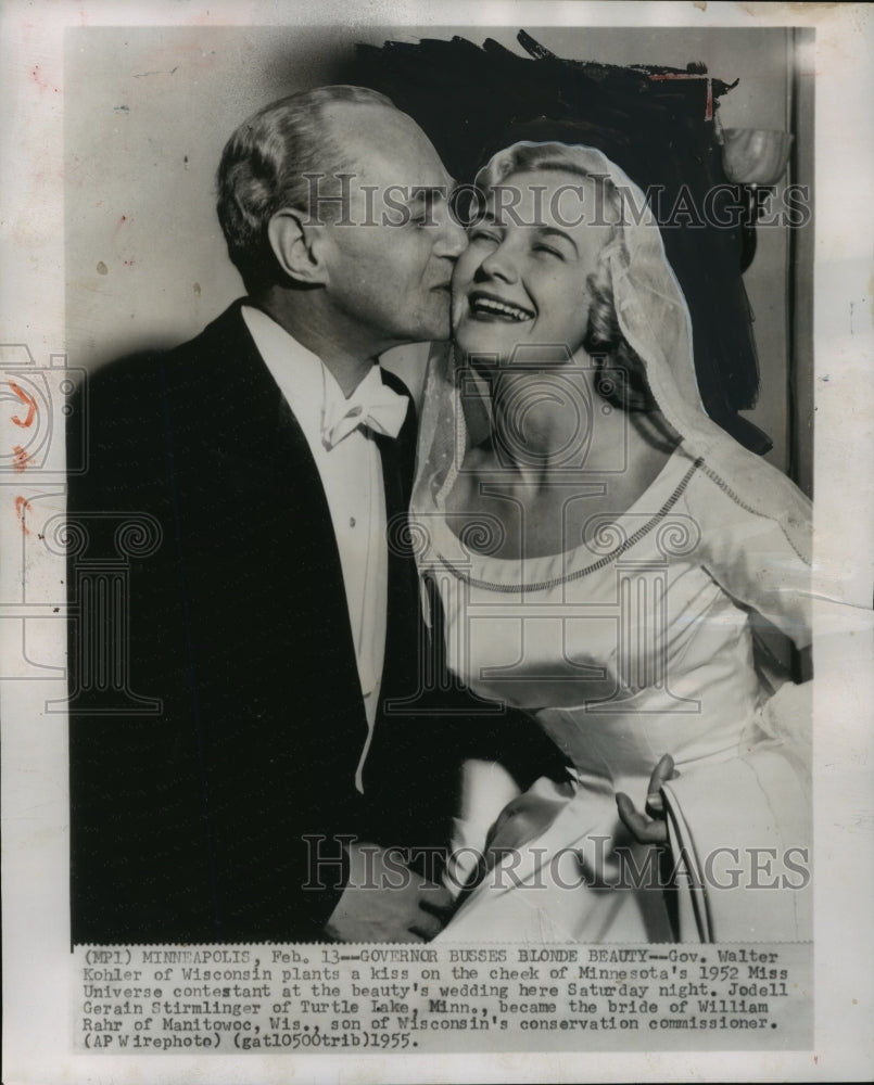 1955 Press Photo Gov Walter Kohler w/ Mrs William Rahr - mja14435 - Historic Images