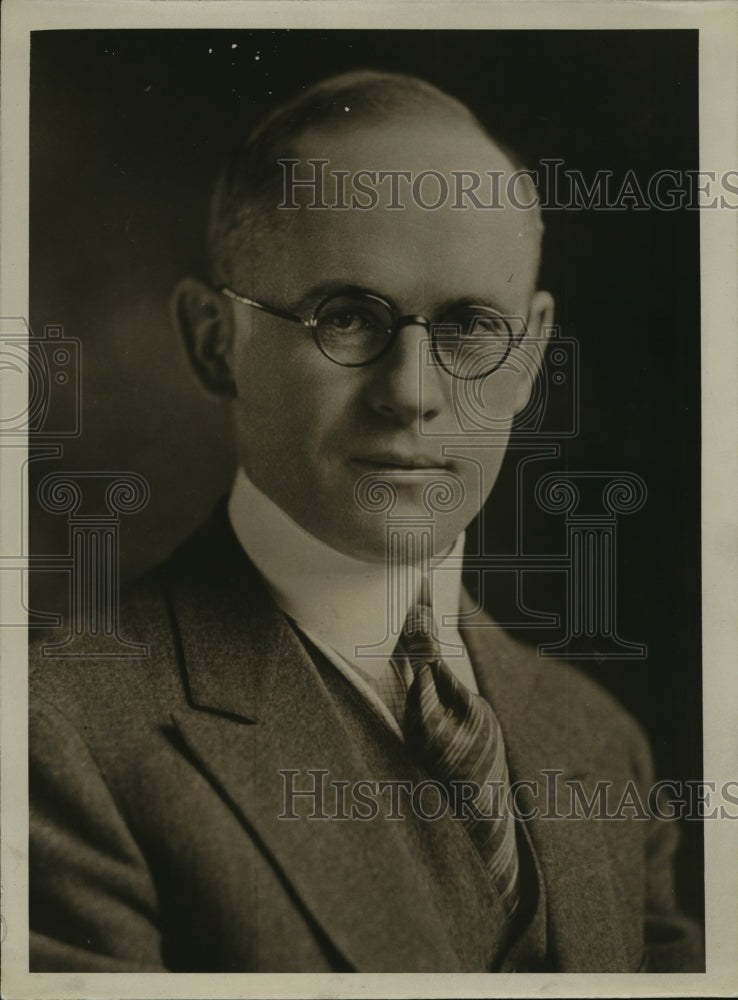 1928 Press Photo Geo B Luhmann, VP & Trust Officer, 1st Wisconsin Trust Co - Historic Images