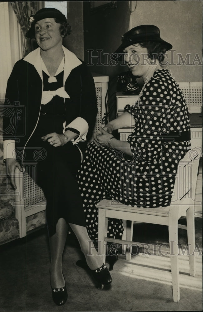 1934 Press Photo Mrs Armin Schultz &amp; Mrs David Kuenzli - mja14690-Historic Images