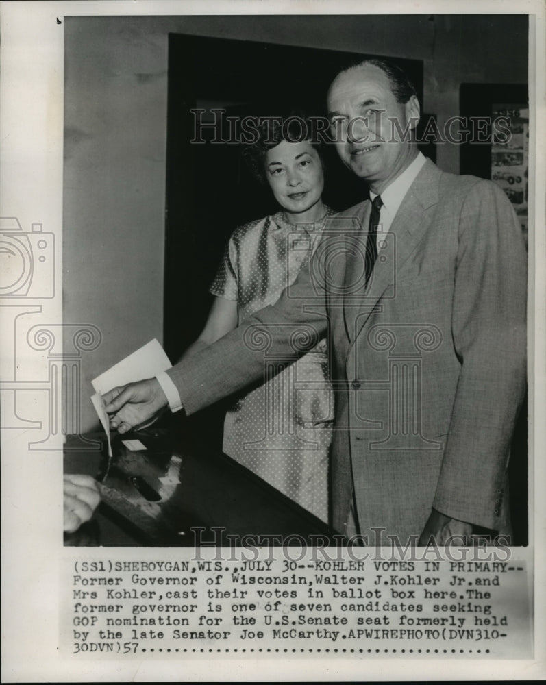 1957 Press Photo Former Governor Walter J. Kohler Jr. and Mrs. Kohler-Historic Images