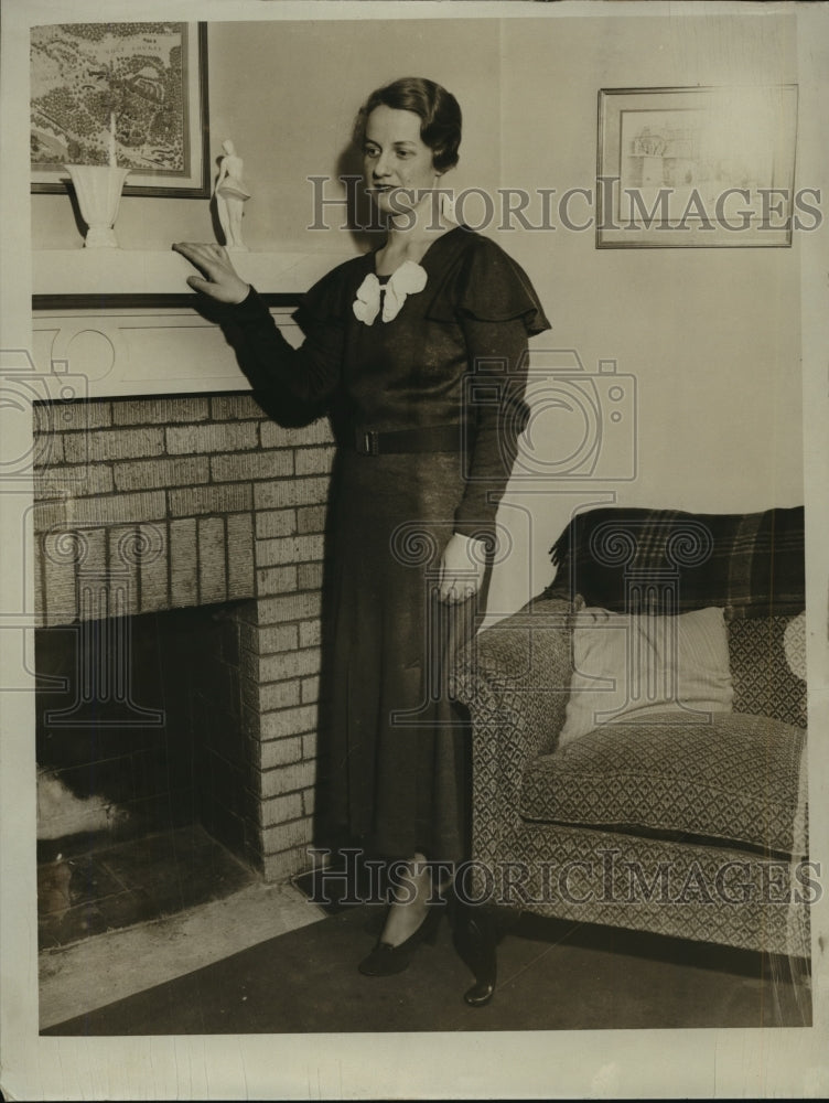 1934 Press Photo Mrs Weston Lang - mja14870 - Historic Images