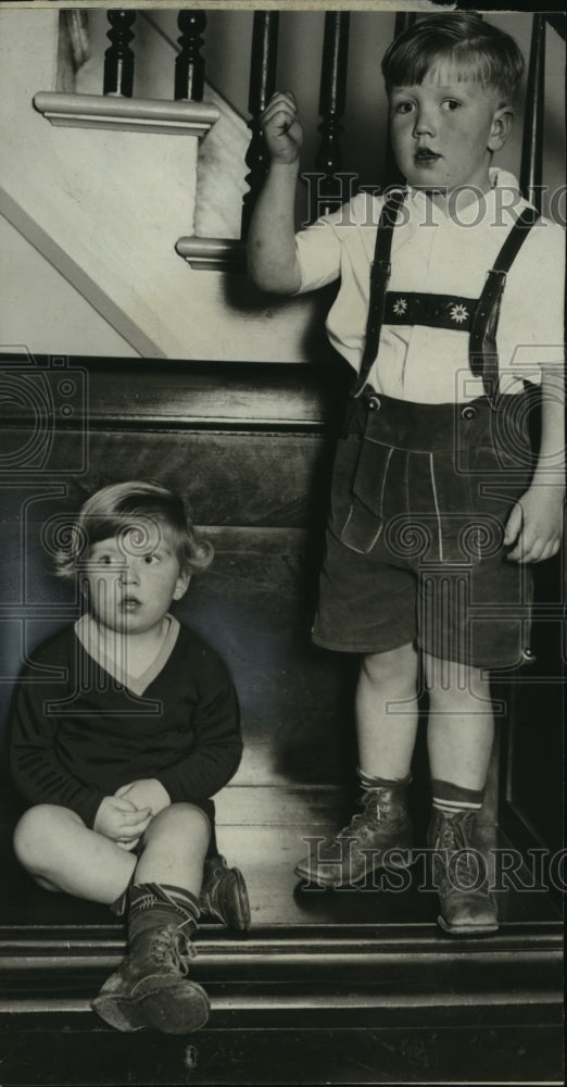 1930 Press Photo Robert M. La Follette III and Judith Marion La Follette - Historic Images
