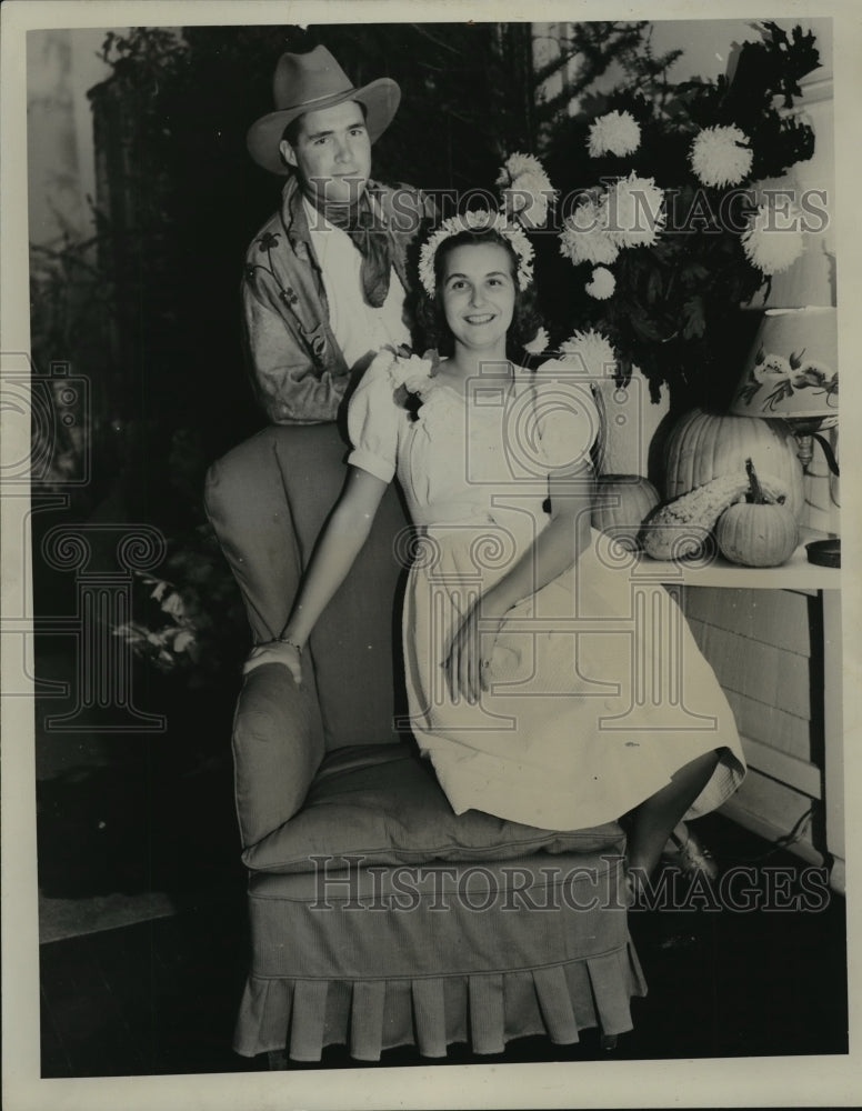 1938 Press Photo Mr. and Mrs. David Allerton Hyde - mja15145 - Historic Images