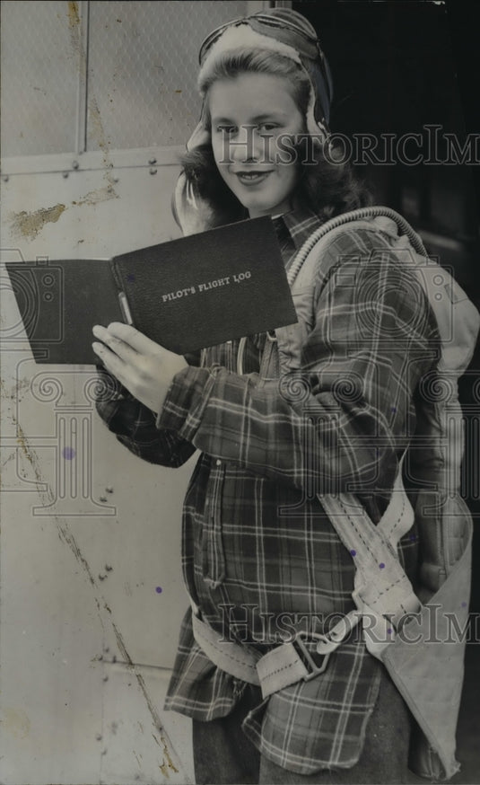 1945 Press Photo Ginger Kilham, daughter of Mr & Mrs C Rodman Kilham - mja15153-Historic Images