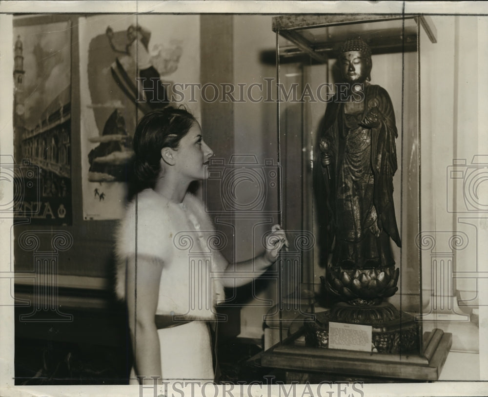 1938 Press Photo The Kenosha public museum is displaying this antique Buddha-Historic Images