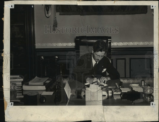 1930 Press Photo Philip Fox LaFollette, elected Governor of Wisconsin in his ofc-Historic Images