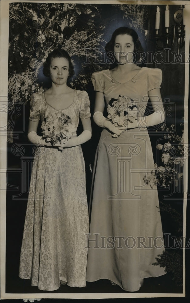 1937 Press Photo Josephine Kenney &amp; Virginia Loeffler on coming-out party - Historic Images