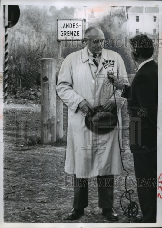 1957 Press Photo William G. Brumder making recorded broadcast with an announcer - Historic Images
