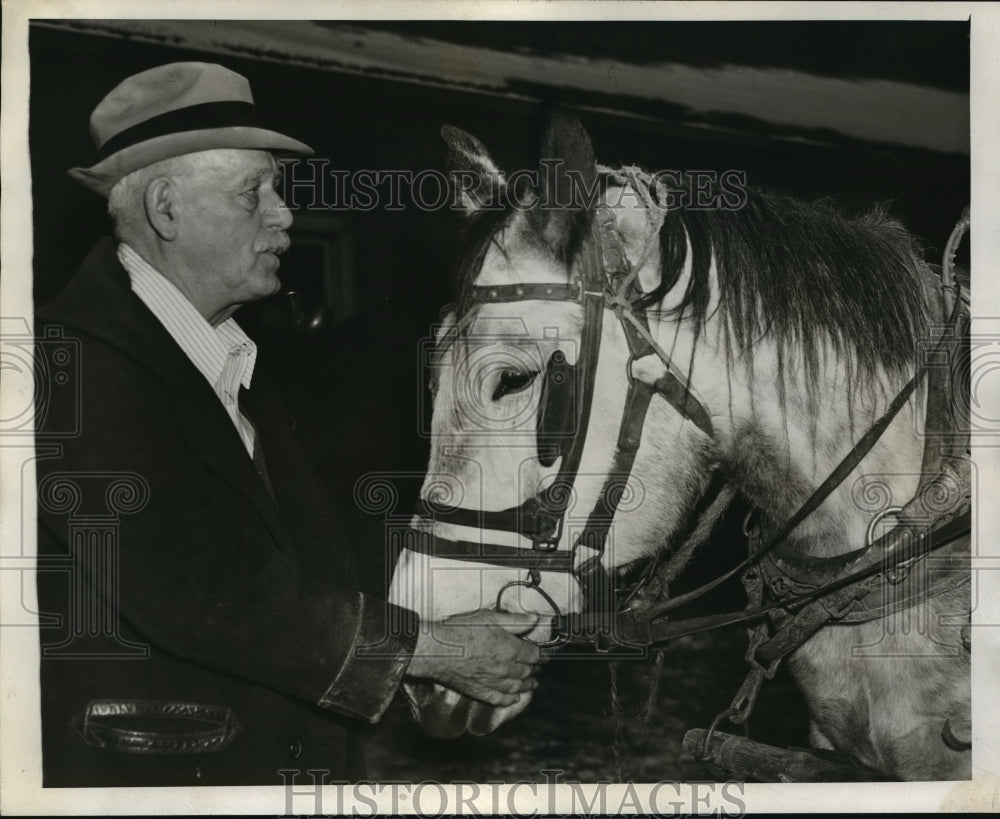 1942 Press Photo Walter S. Goodland - mja16186-Historic Images