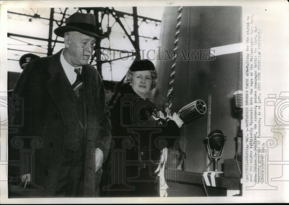 1943 Press Photo Gov. and Mrs. Walter S. Goodland - mja16200 - Historic Images