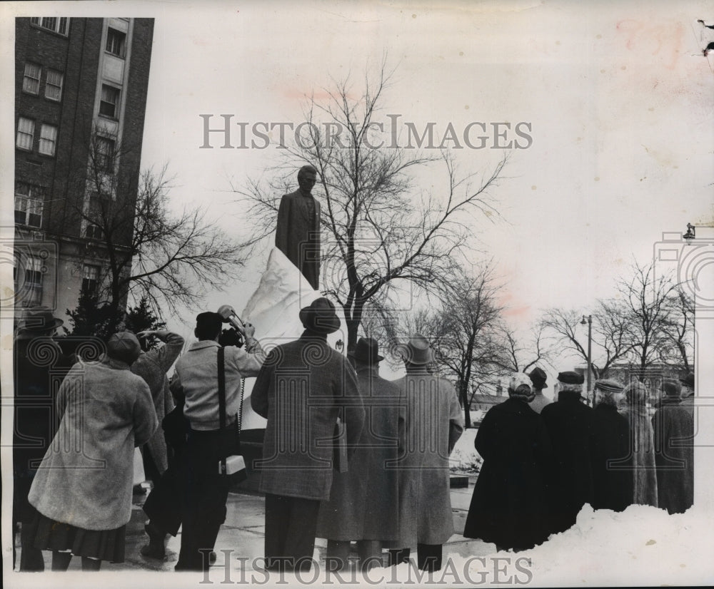 1959 Press Photo Unveiling of the Statue of Abraham Lincoln ceremonies - Historic Images