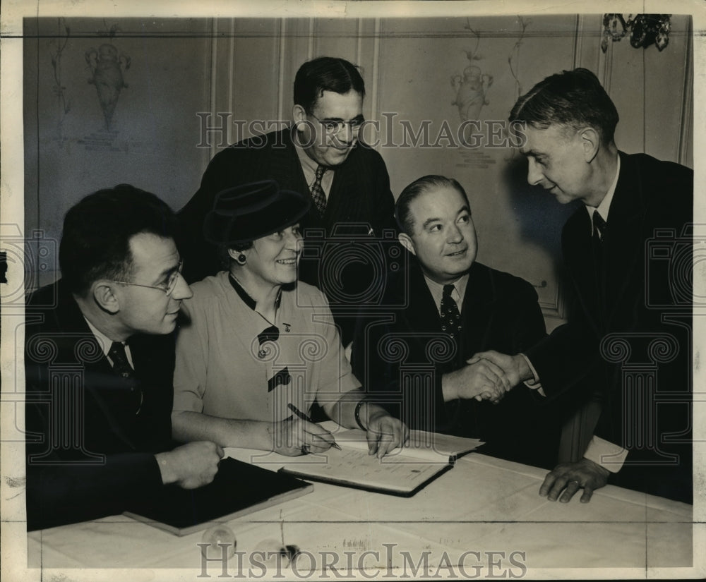 1940 Press Photo Board of Directors of Marquette University Alumni Association- Historic Images