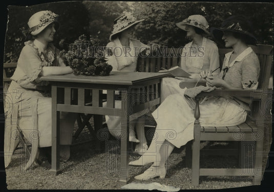 Press Photo Mrs Gustauve Blatz, Mrs Louis Rothman, Ms Ernistine Blatz-Historic Images