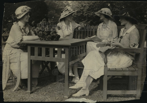 Press Photo Mrs Gustauve Blatz, Mrs Louis Rothman, Ms Ernistine Blatz ...