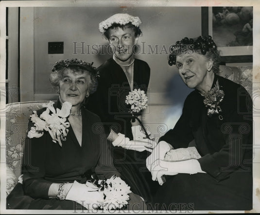 1955 Press Photo Mrs George Manierre, Retiring Pres Woman's Club of Wisconsin - Historic Images