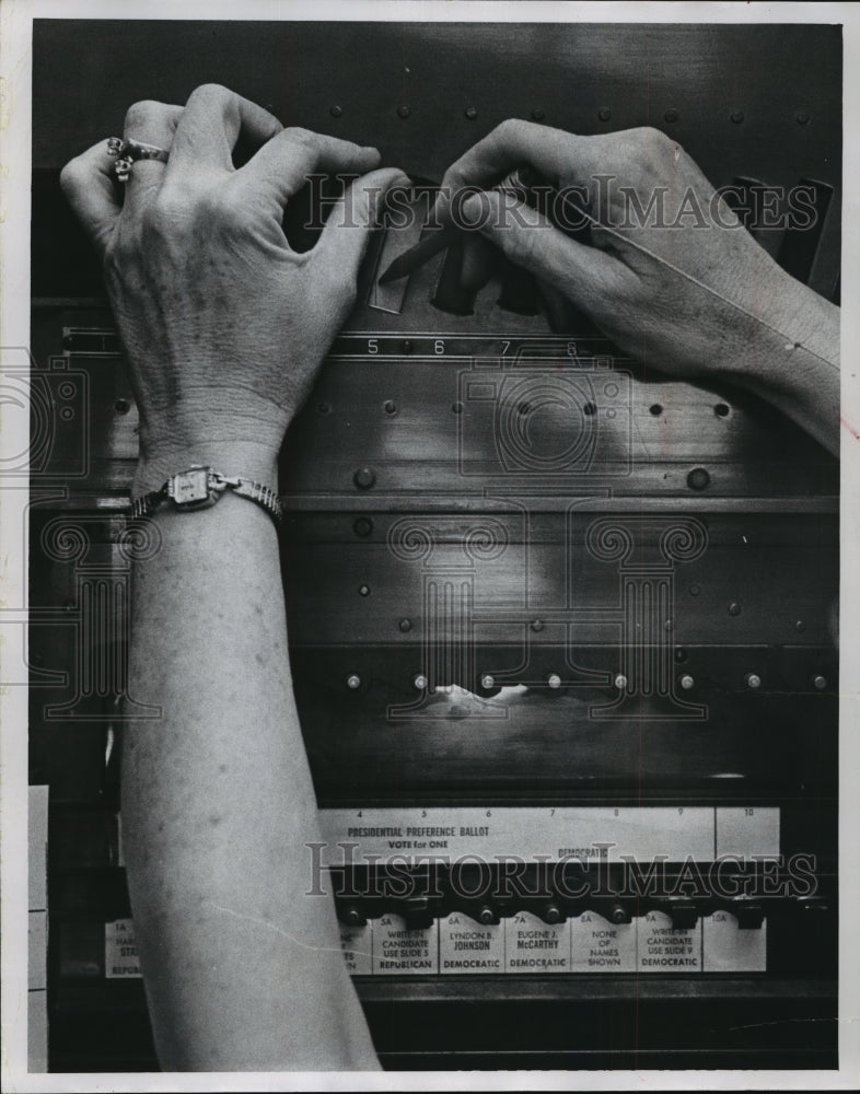 1968 Press Photo Voting Machines - mja17235-Historic Images
