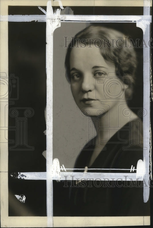 1930 Press Photo Miss Lydia Clara Trecker engaged to Dr. Anthony James Busch-Historic Images