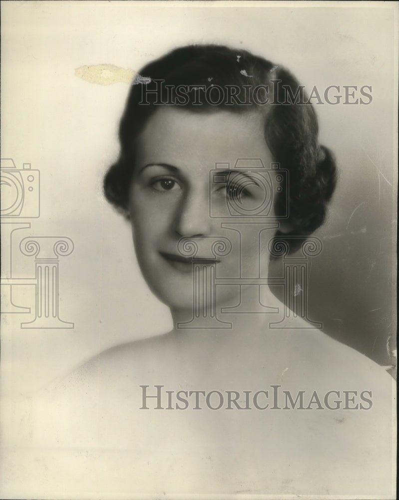 1937 Press Photo Mrs. Andrew M. De Voursney Jr. - mja17564-Historic Images