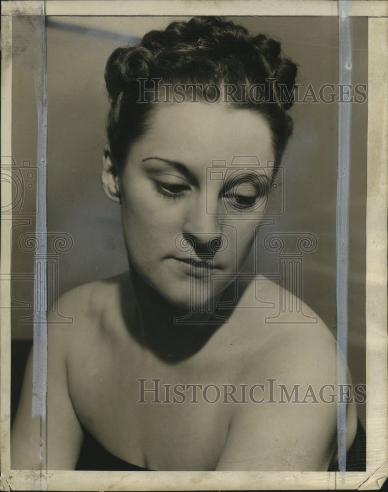 1938 Betty Bassett, now Gustave Blatz Jr.  - Historic Images