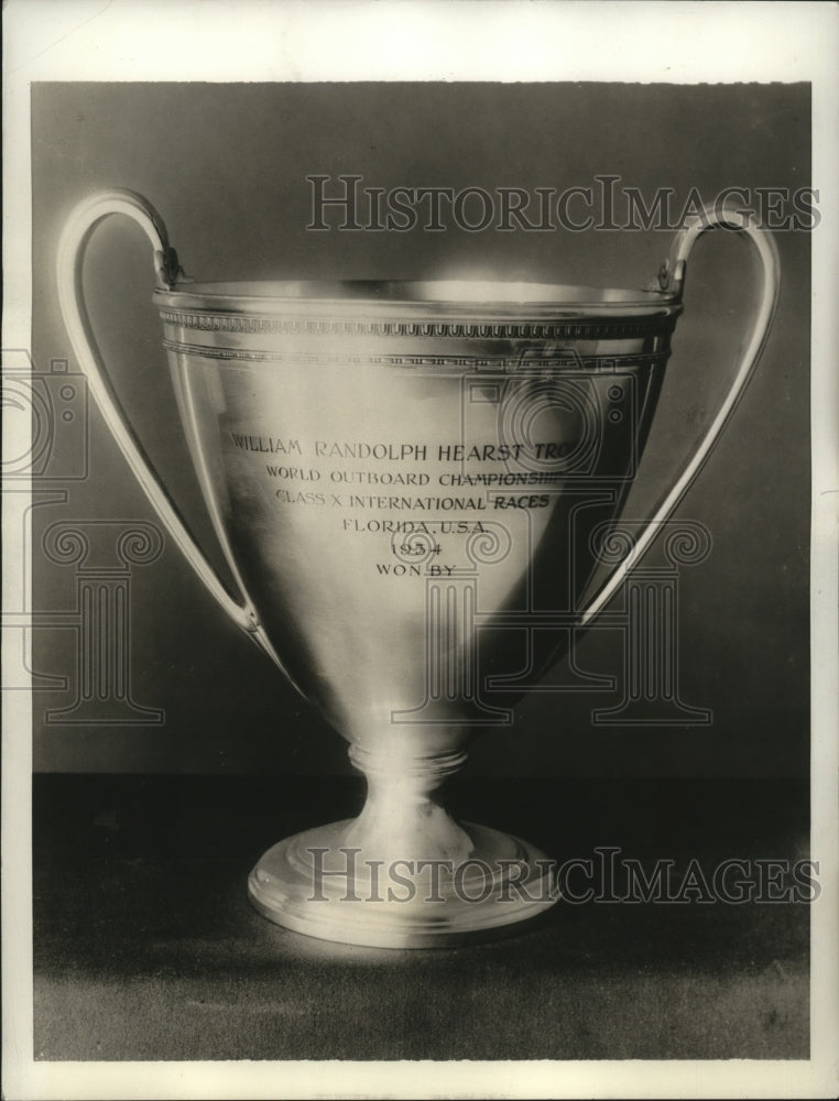1940 Press Photo William Randolph Hearst trophy for Outboard Motorboat winner-Historic Images